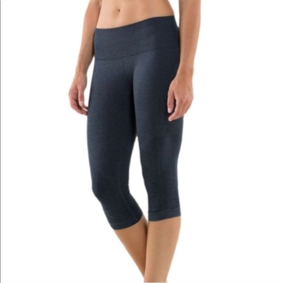 Lululemon In The Flow Crop Black Leggings - Picture 9 of 9